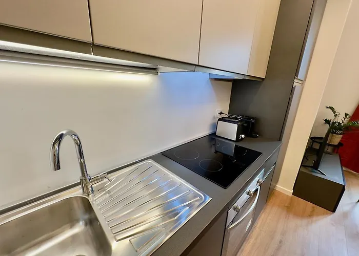 St Peter Center 5 Min To Metro A 3bedroom 2bathroom Apartment Rom