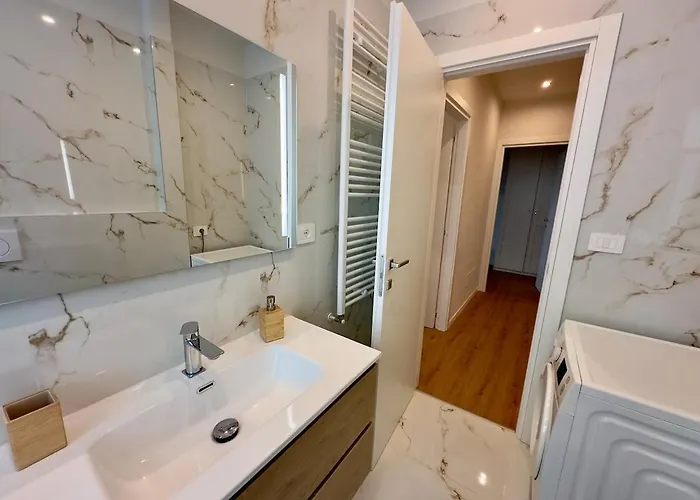 St Peter Center 5 Min To Metro A 3bedroom 2bathroom Apartment