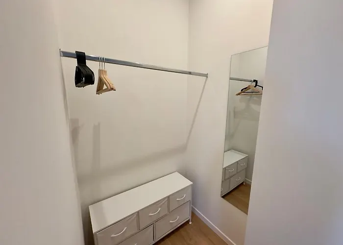St Peter Center 5 Min To Metro A 3bedroom 2bathroom * Rom